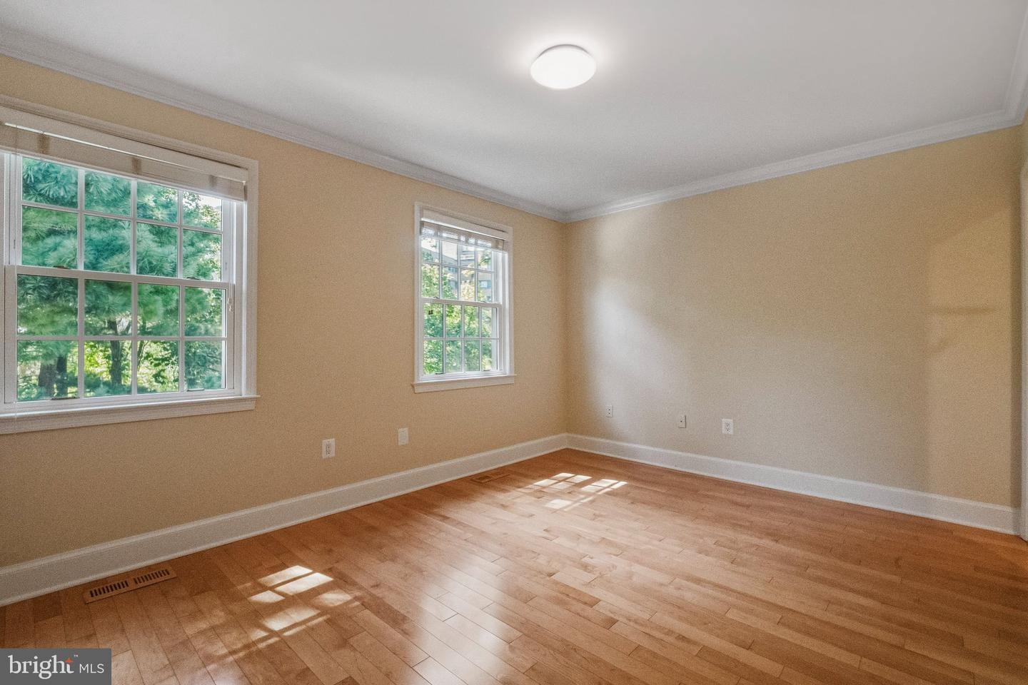 3217 Sutton Pl Nw #b Property Photo 35