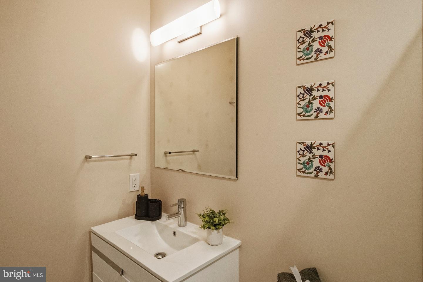3217 Sutton Pl Nw #b Property Photo 41