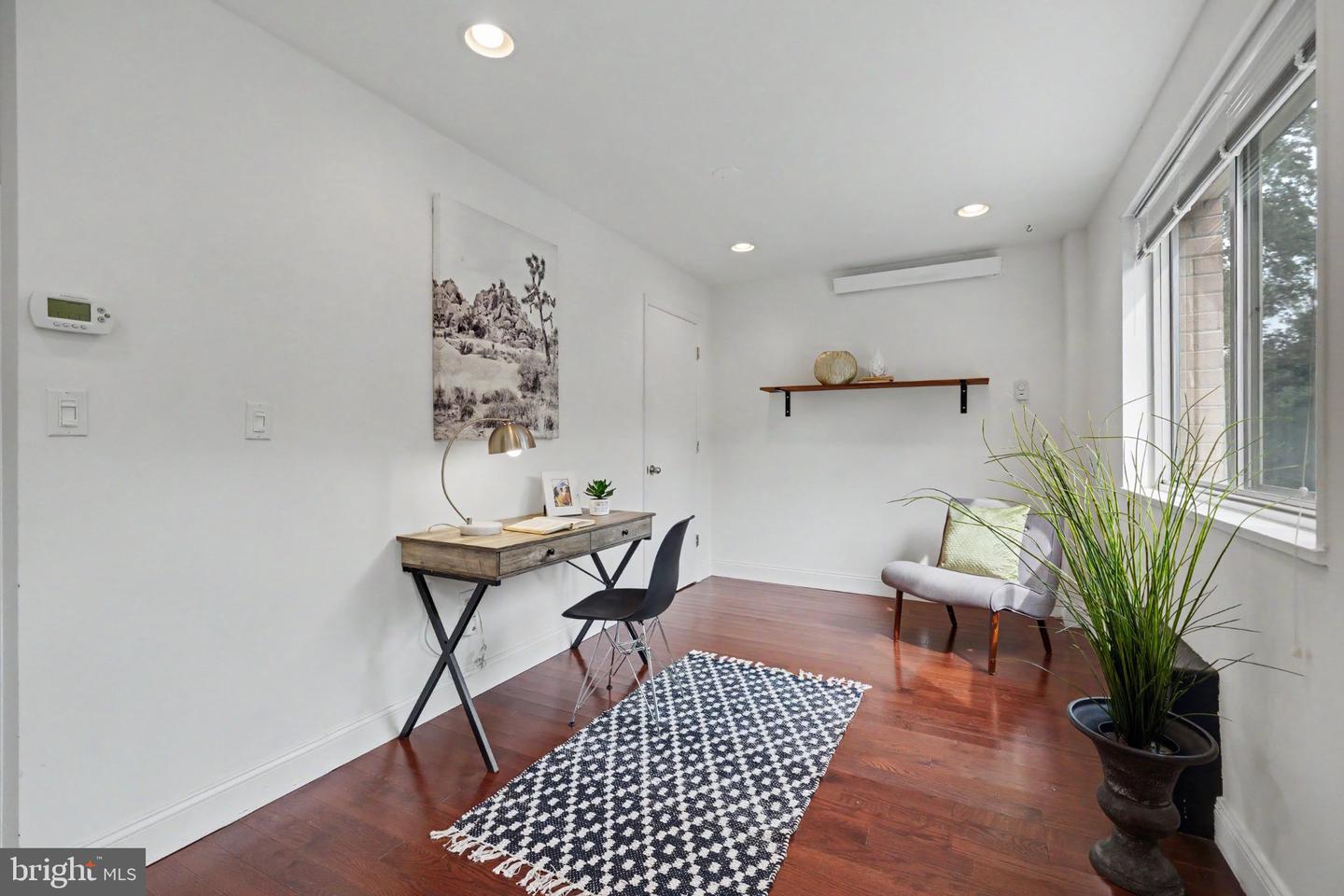 2710 Macomb St Nw #310 Property Photo 8