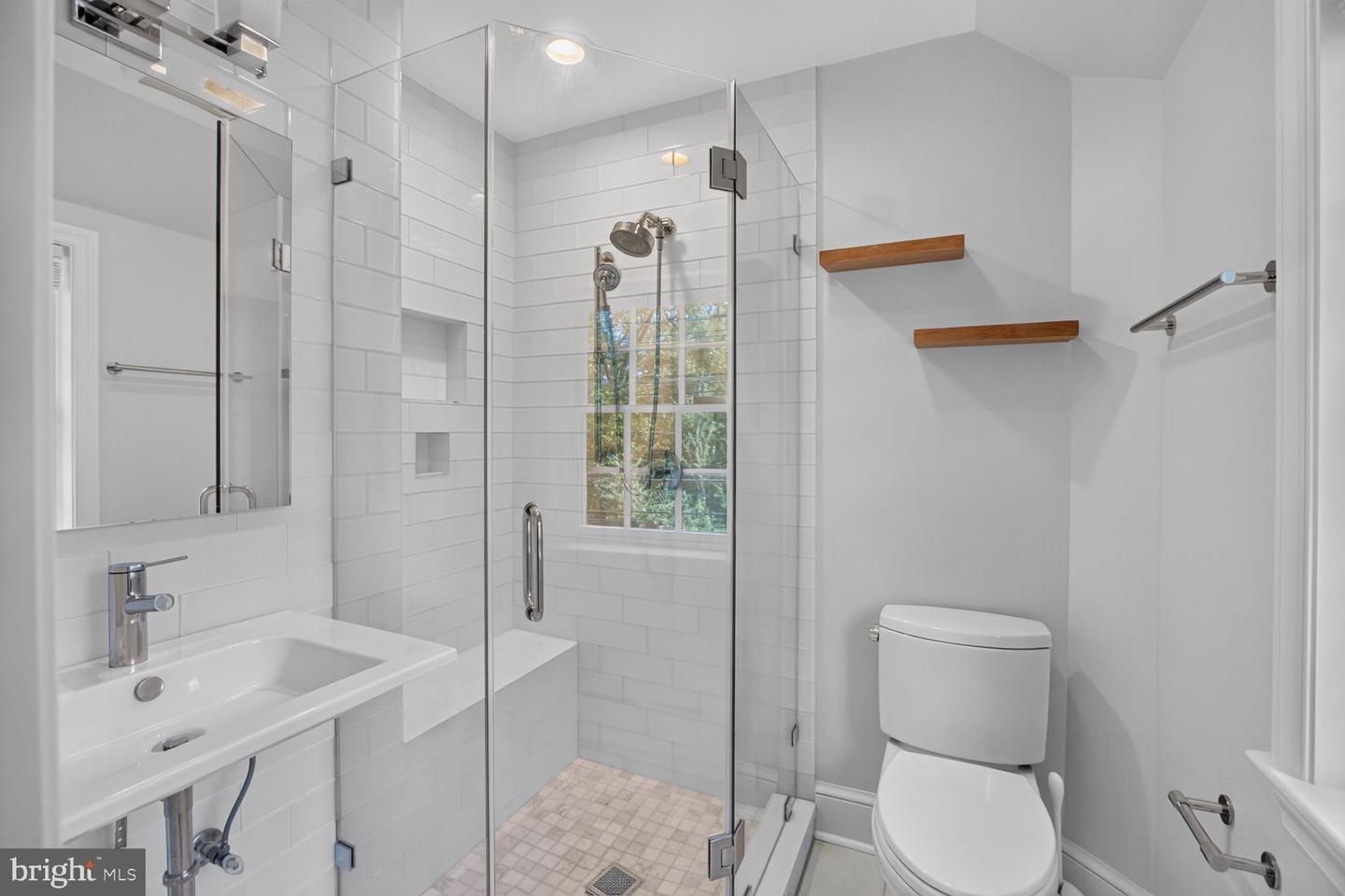4929 Macarthur Blvd Nw Property Photo 15
