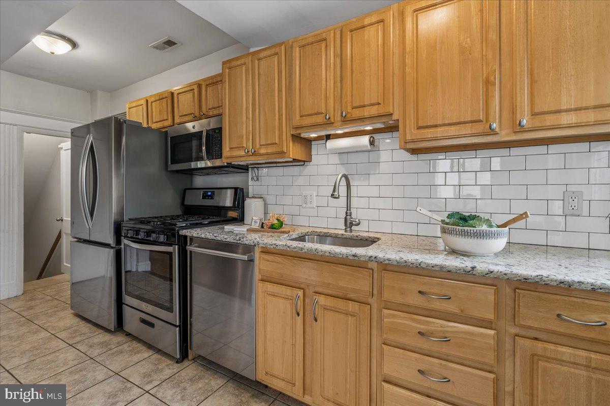 1424 Kearny St Ne Property Photo 19