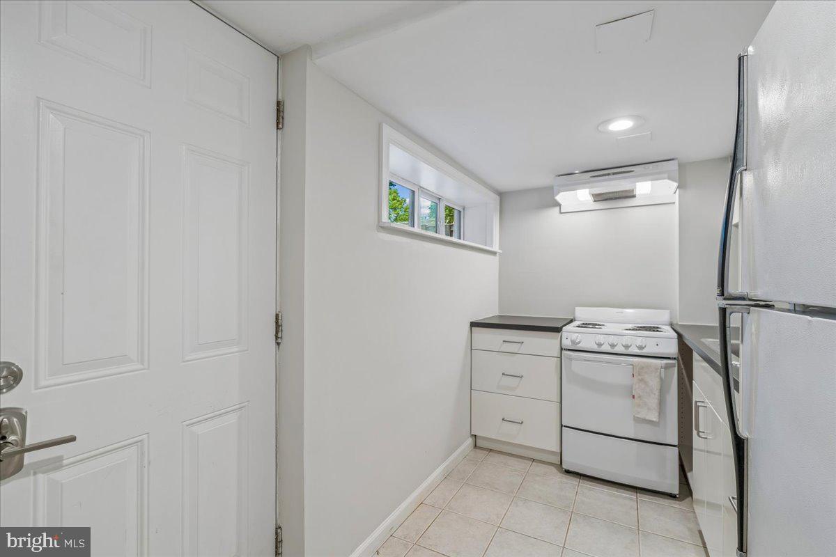 1424 Kearny St Ne Property Photo 41