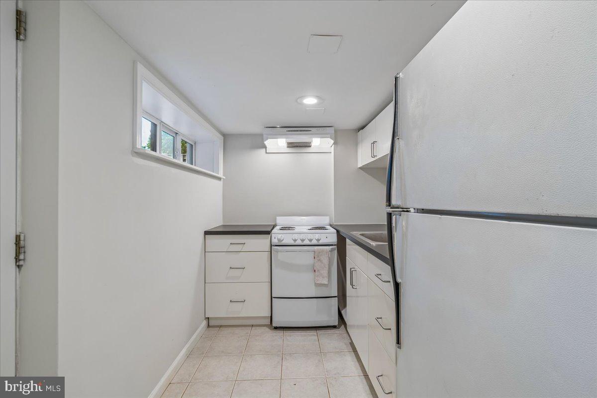 1424 Kearny St Ne Property Photo 42