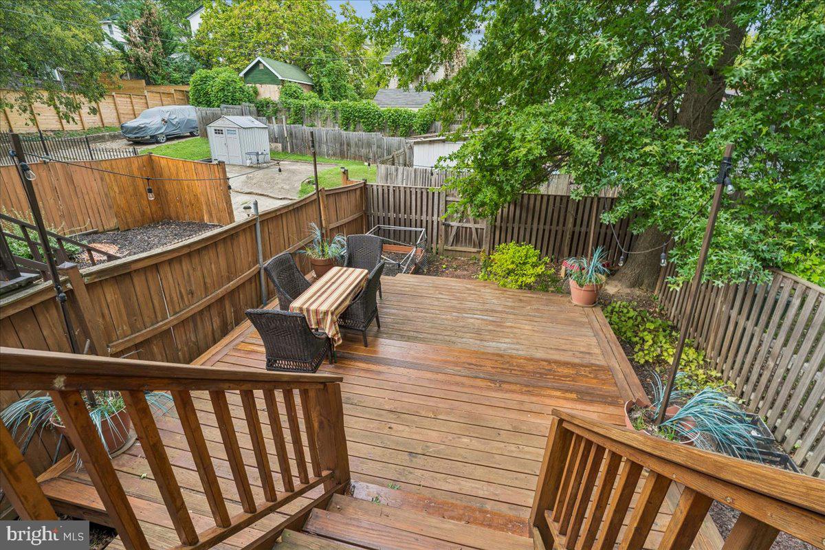 1424 Kearny St Ne Property Photo 53