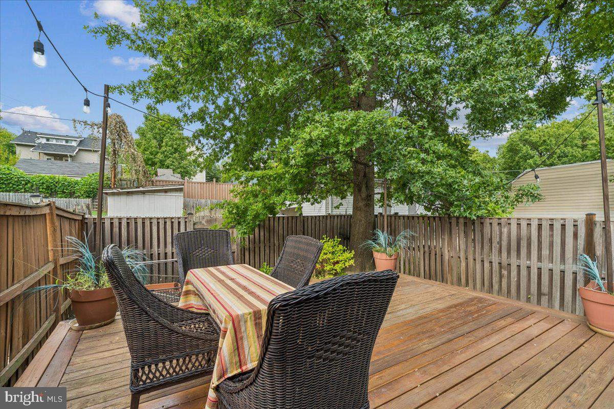 1424 Kearny St Ne Property Photo 54