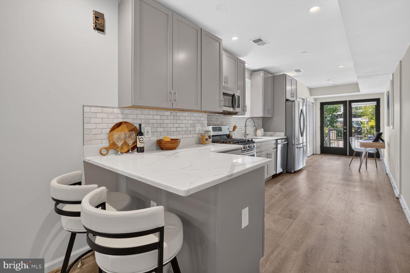 2016 4th St Ne #2 Property Photo 4