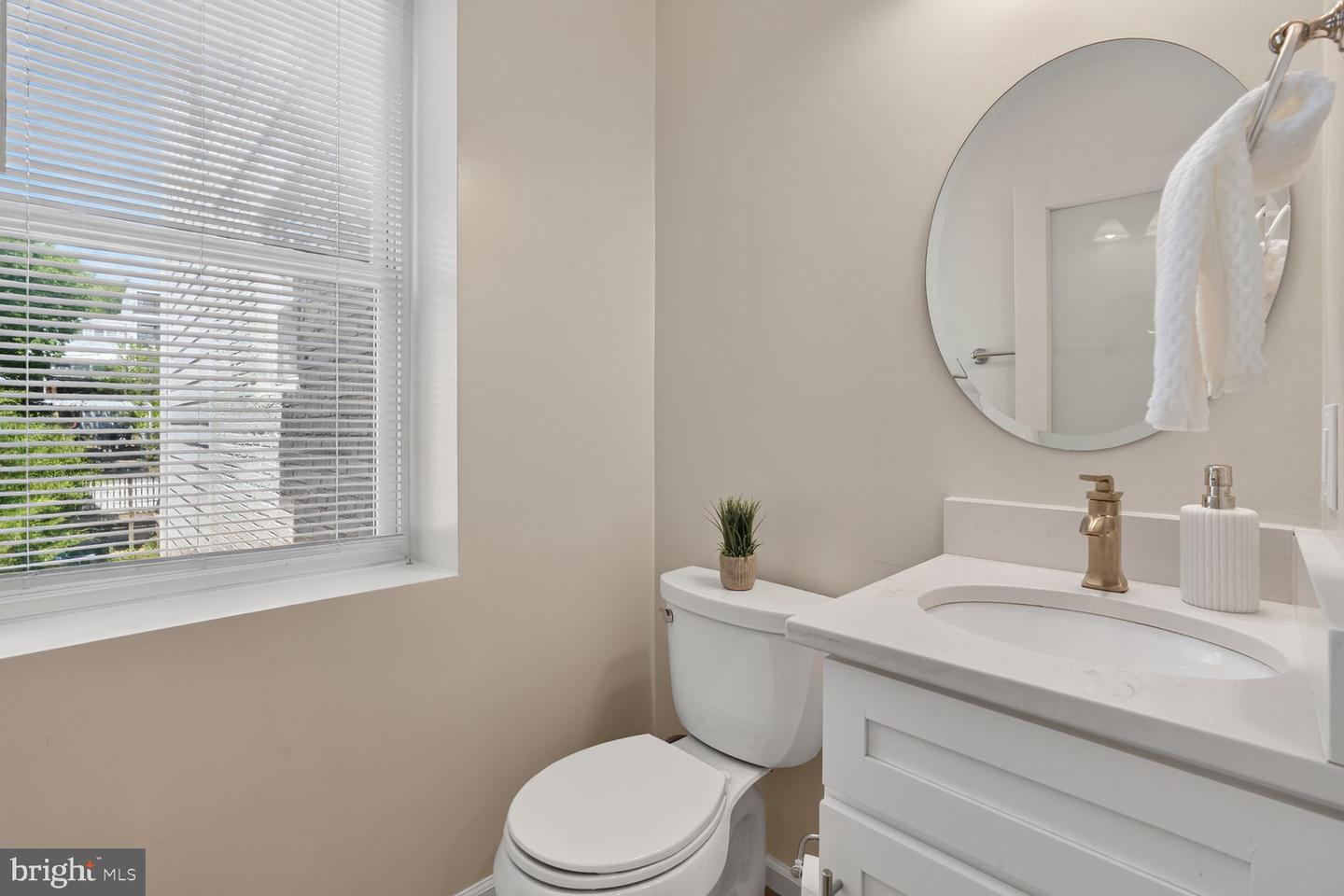 2016 4th St Ne #2 Property Photo 10