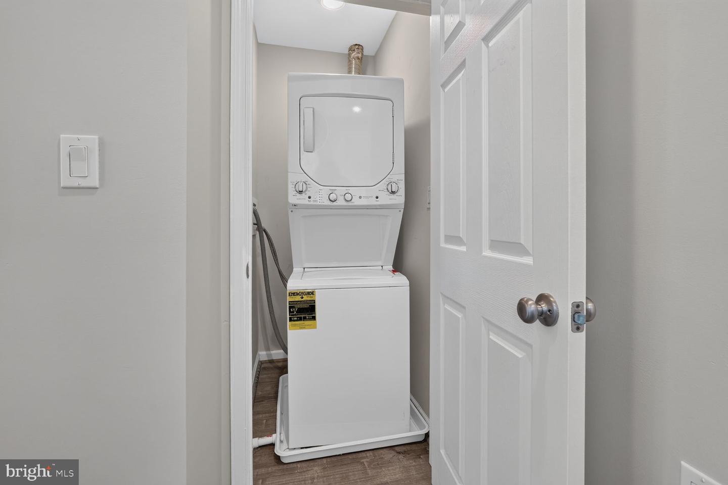 2016 4th St Ne #2 Property Photo 14