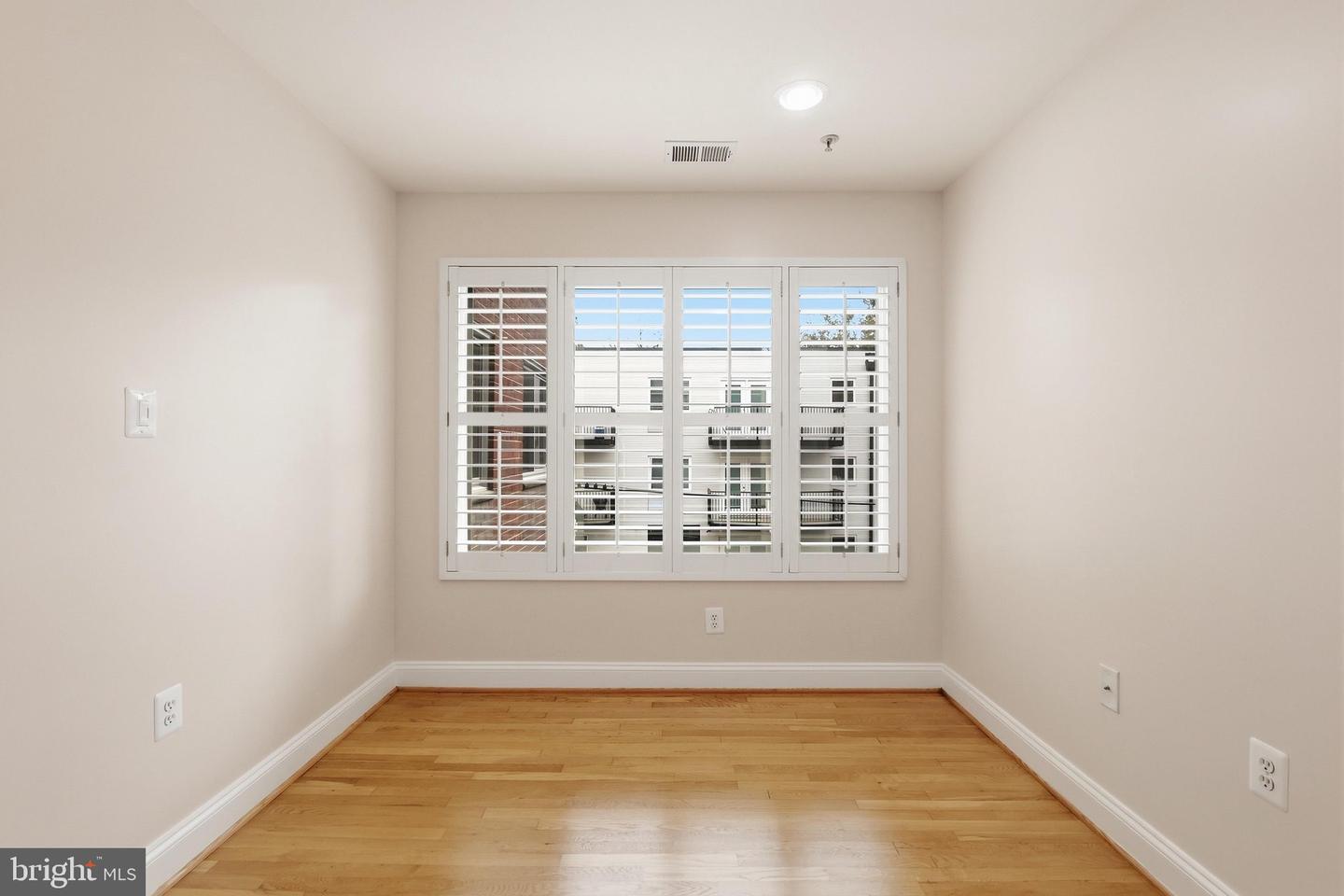 804 Taylor St Nw #304 Property Photo 7