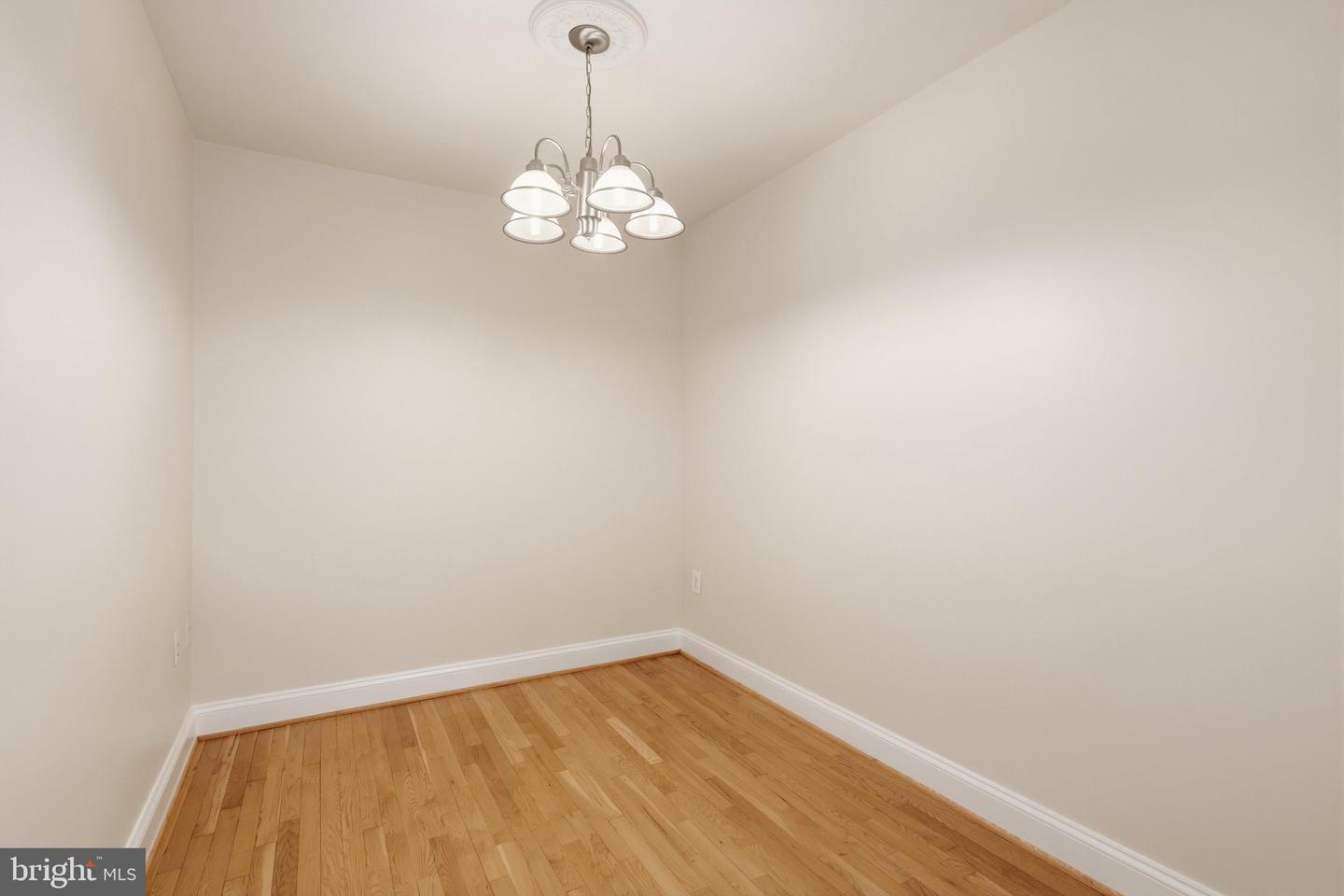 804 Taylor St Nw #304 Property Photo 11