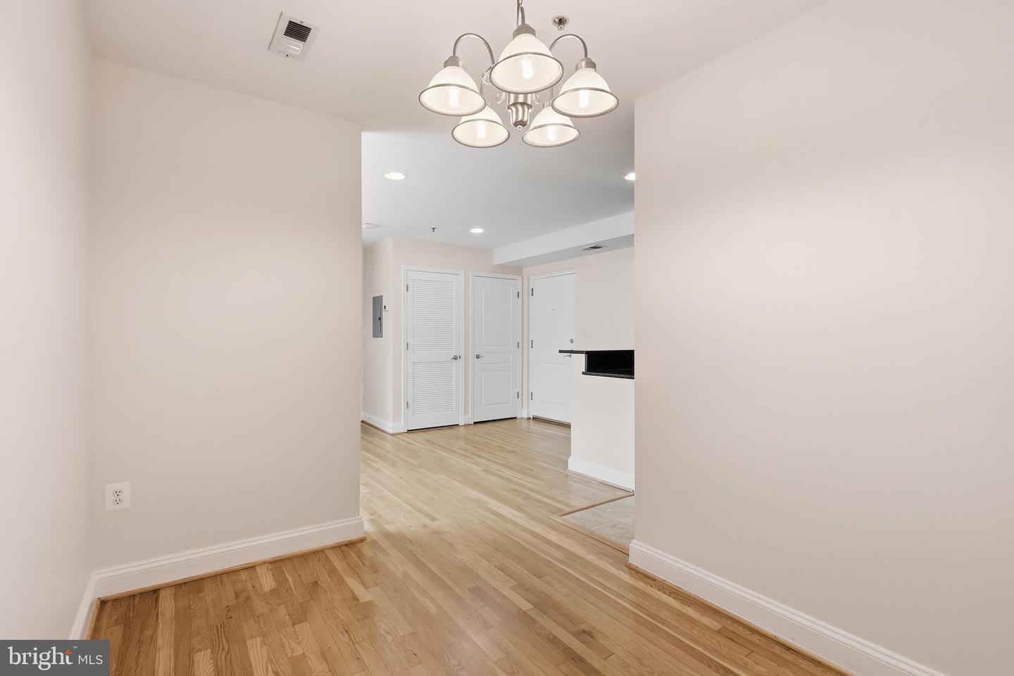 804 Taylor St Nw #304 Property Photo 13