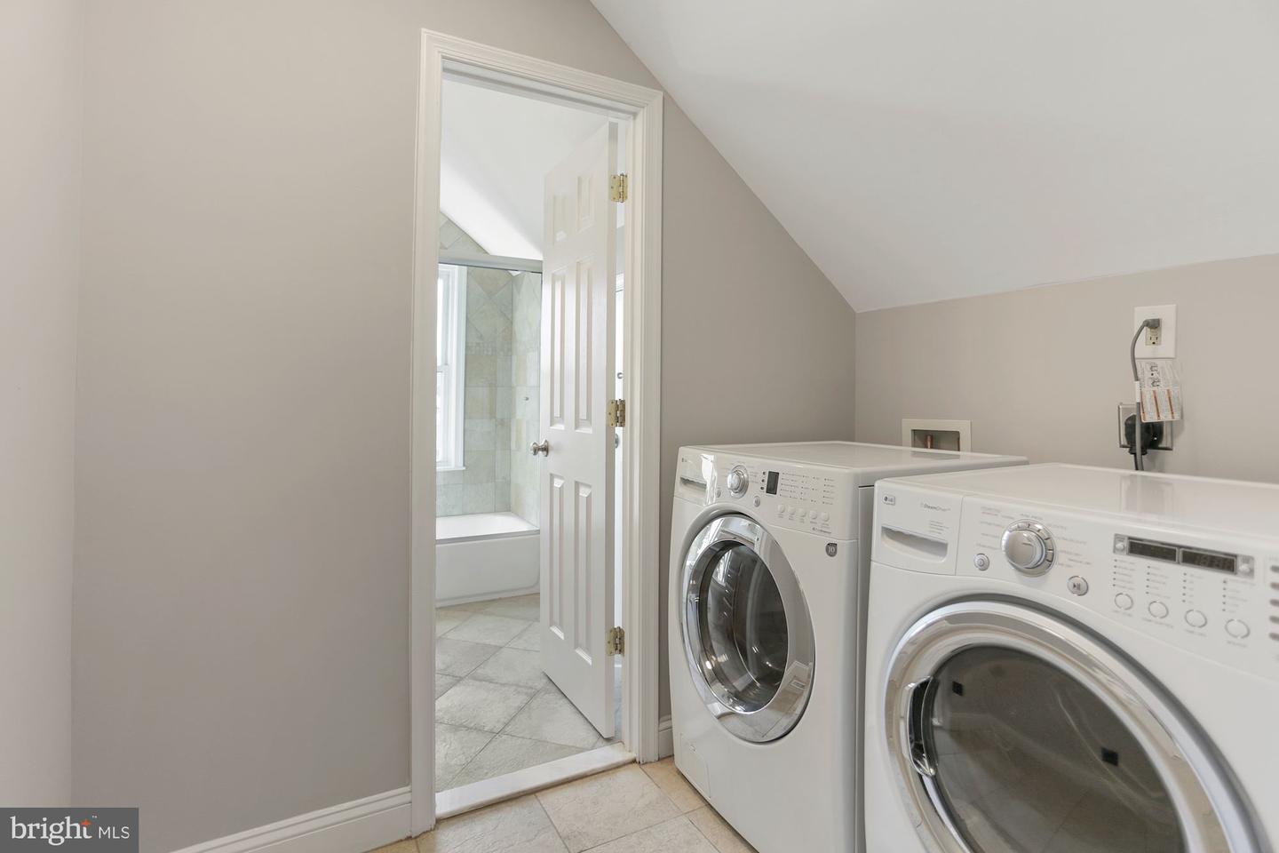 215 T St Ne Property Photo 21