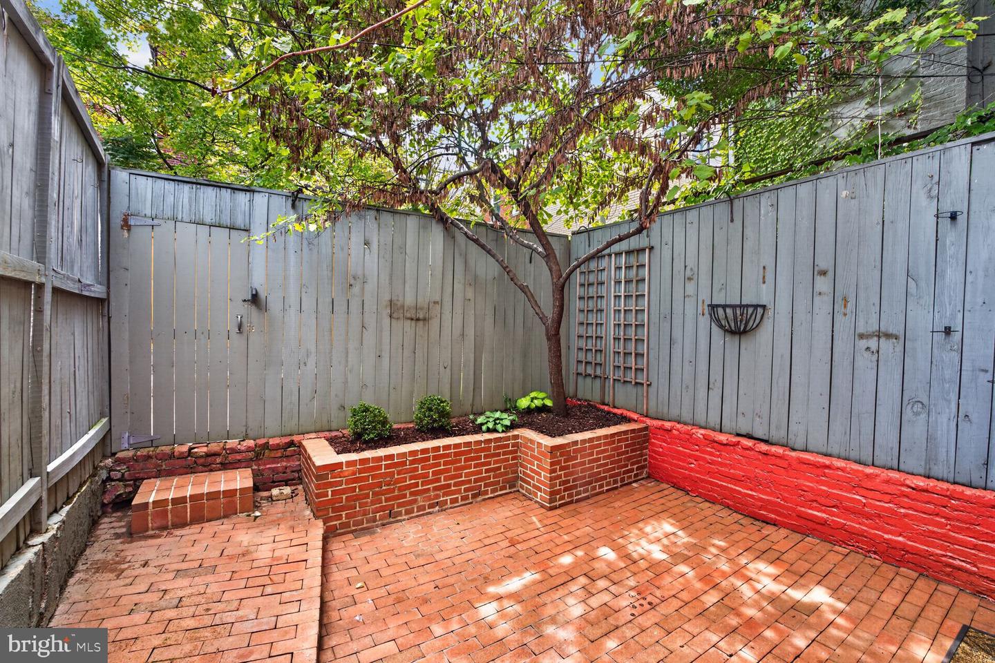 603 Acker Pl Ne Property Photo 27