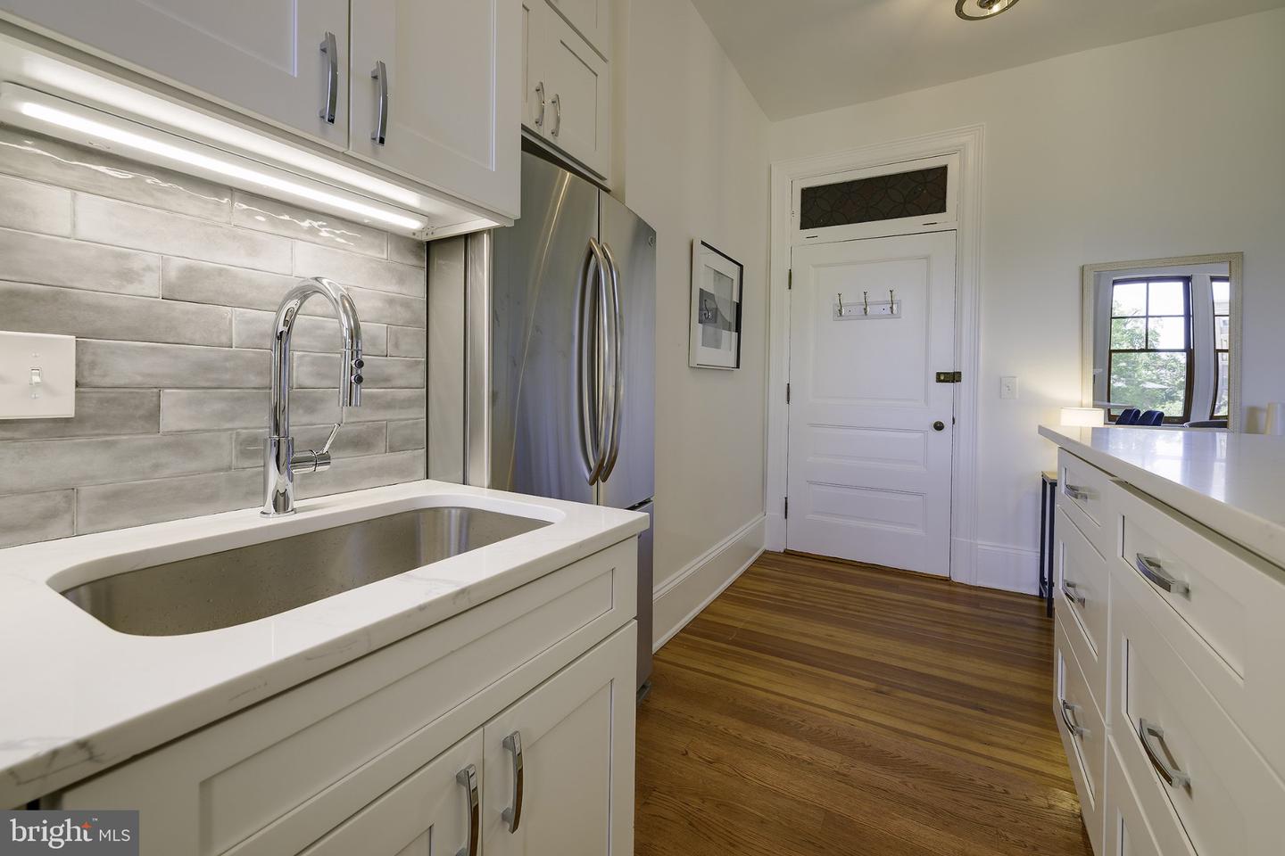 2853 Ontario Rd Nw #318 Property Photo 13