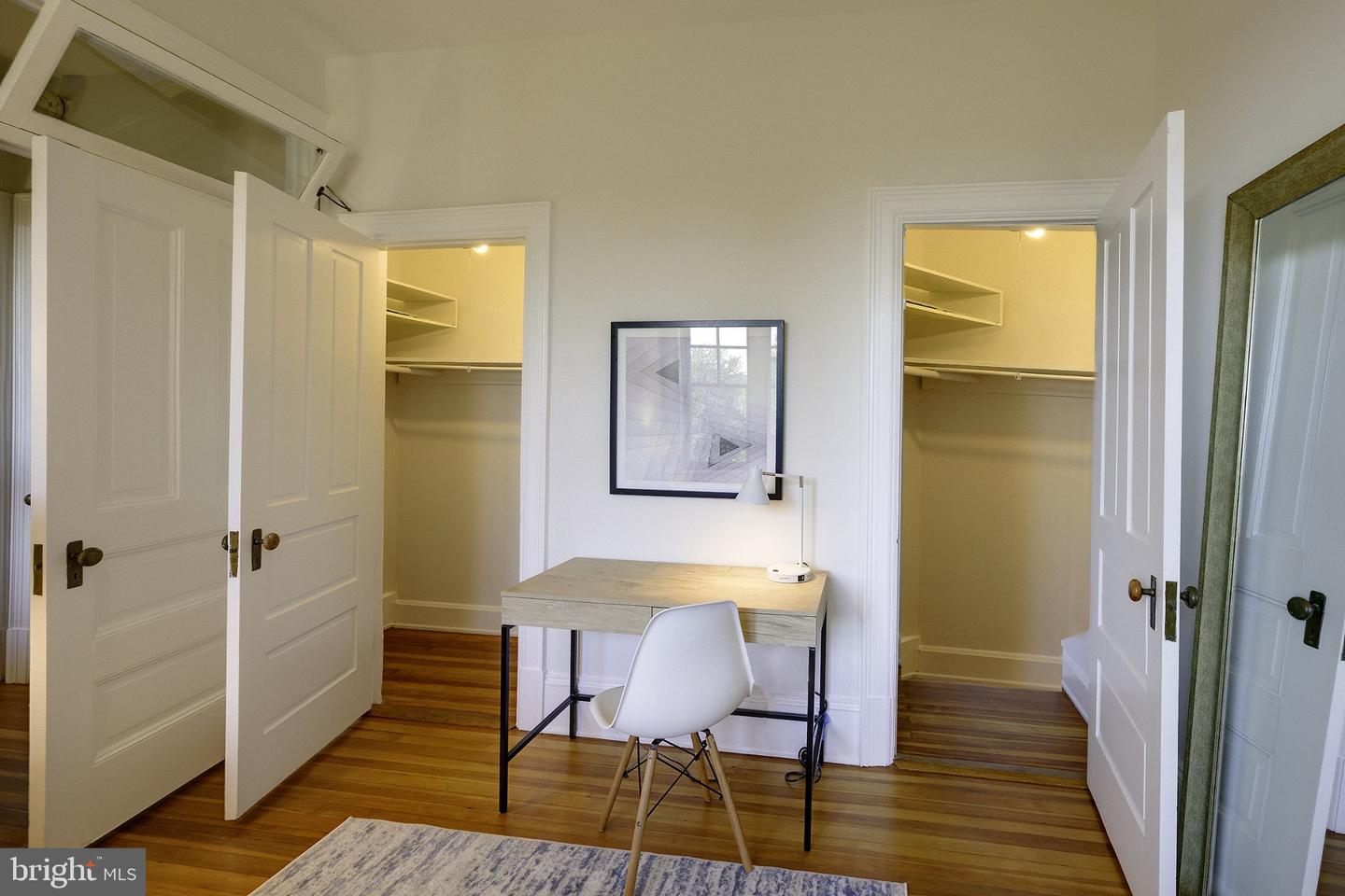 2853 Ontario Rd Nw #318 Property Photo 17