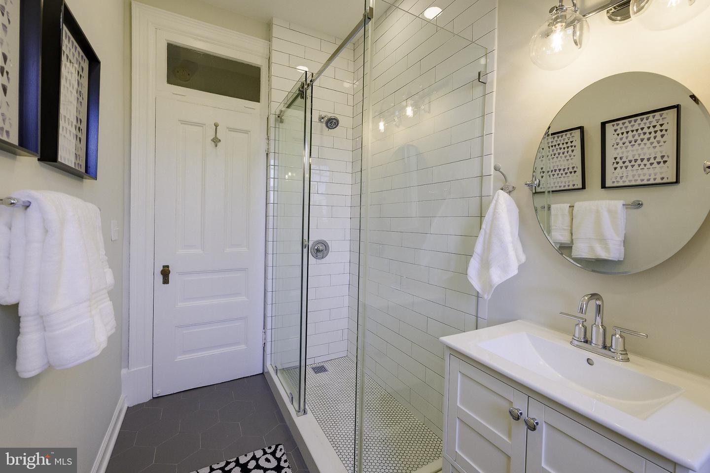 2853 Ontario Rd Nw #318 Property Photo 19