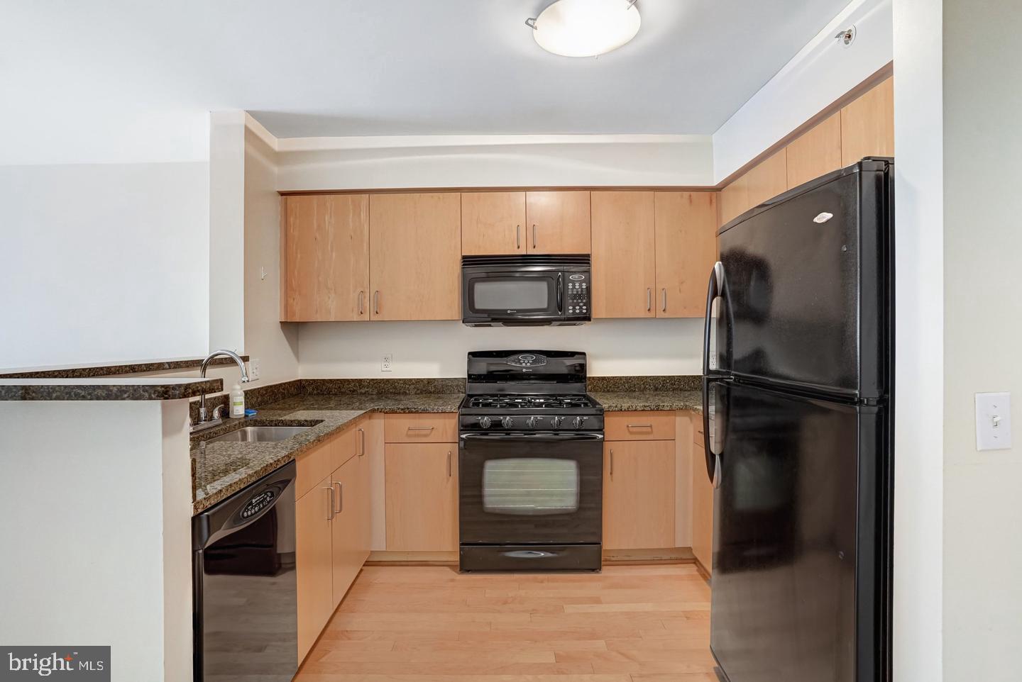 1000 New Jersey Ave Se #515 Property Photo 7