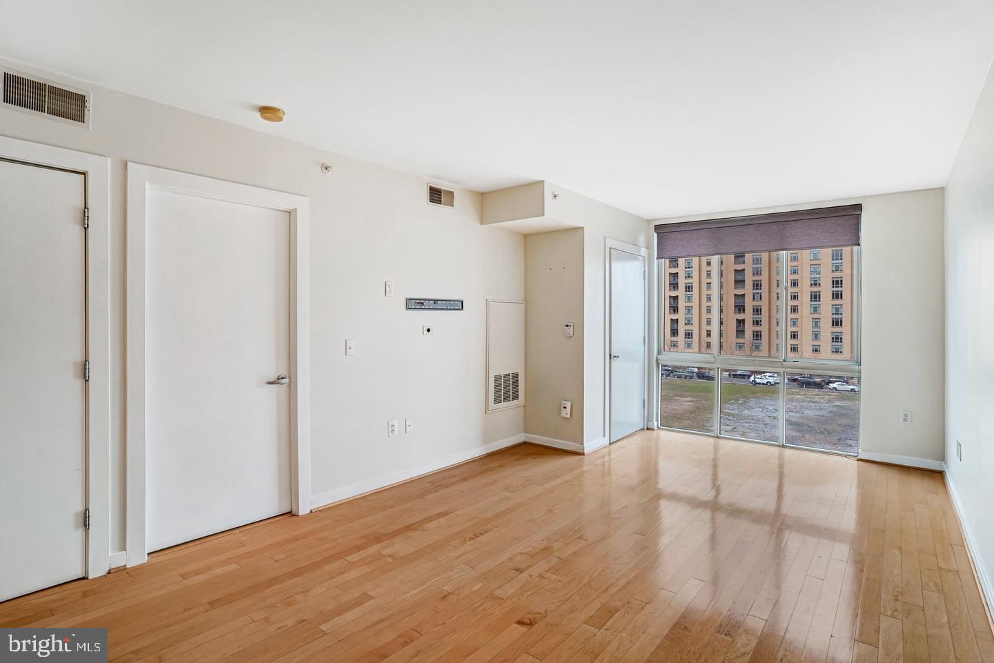 1000 New Jersey Ave Se #515 Property Photo 9