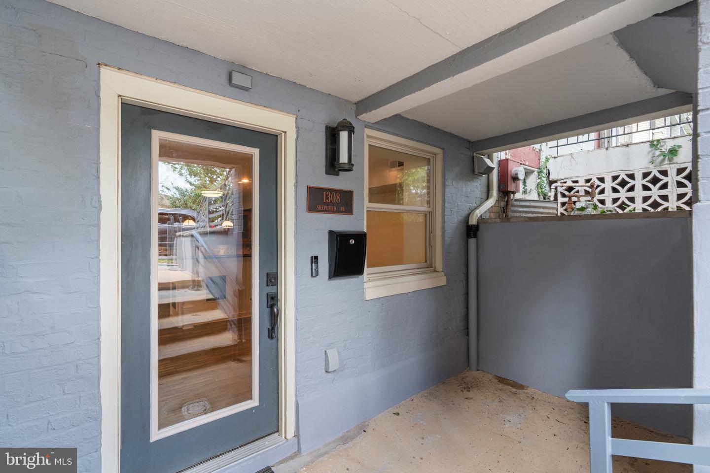 1308 Shepherd St Nw Property Photo 24