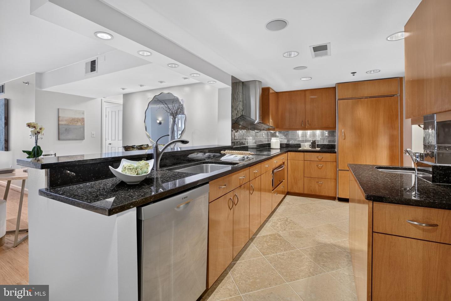 601 Pennsylvania Ave Nw #711 Property Photo 18