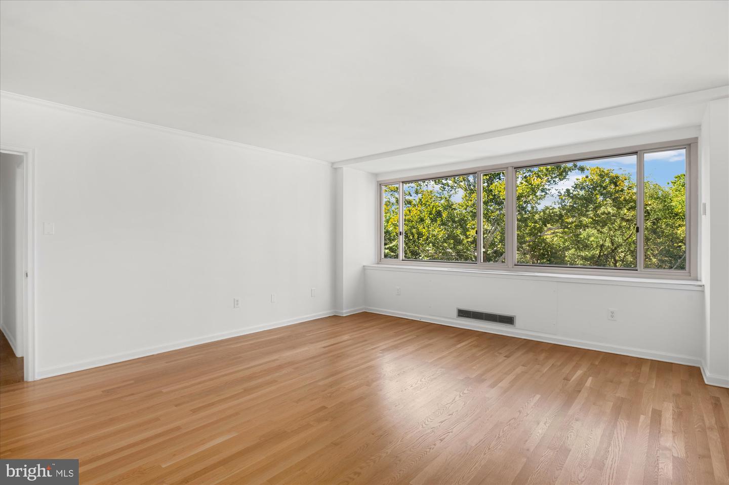 4101 Cathedral Ave Nw #903 Property Photo 20