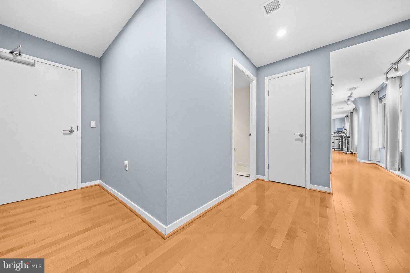437 New York Ave Nw #302 Property Photo 3