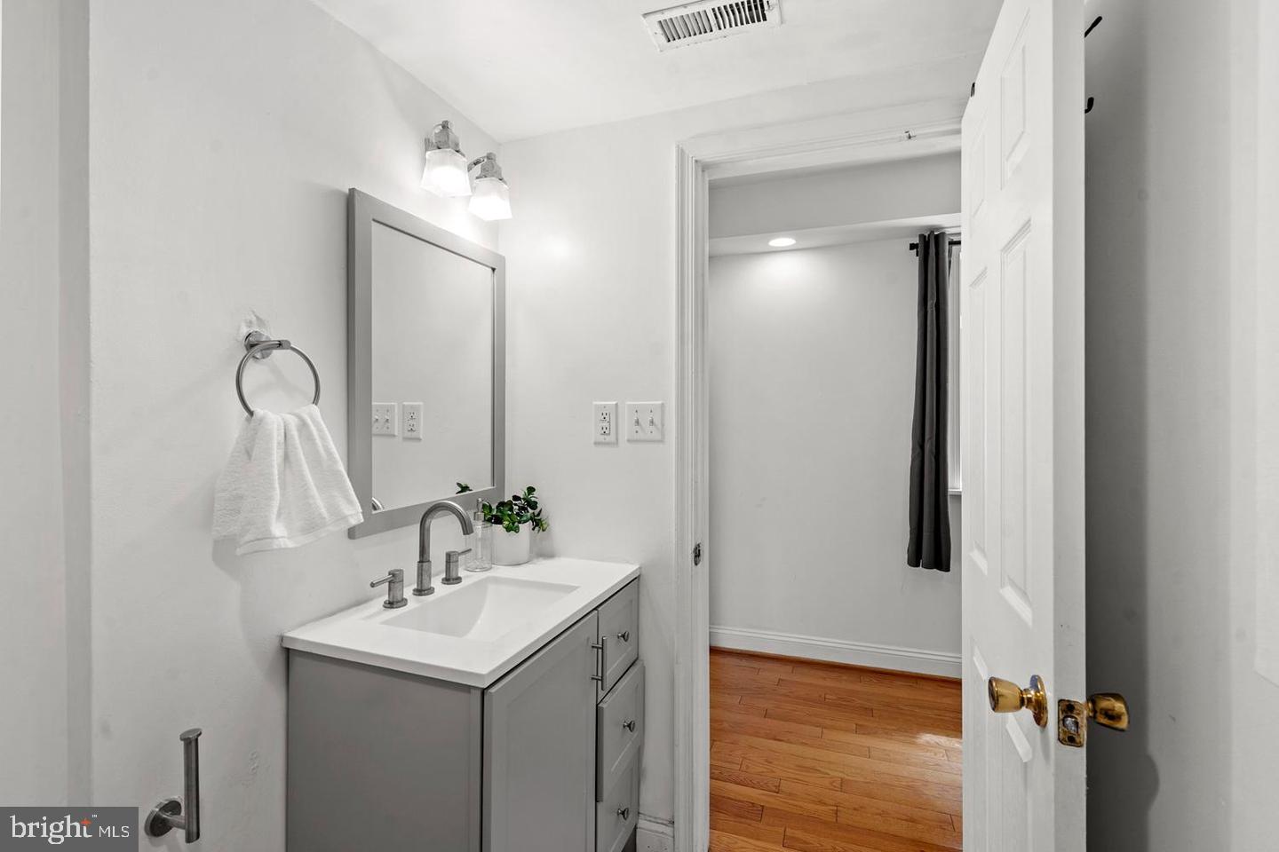 1125 12th St Nw #21 Property Photo 18