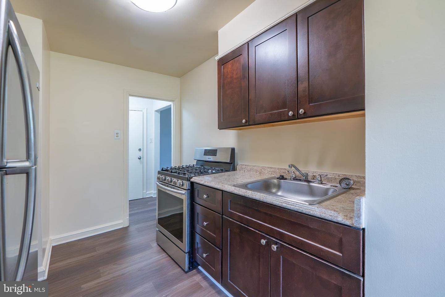 205 Elmira St Sw Property Photo 2