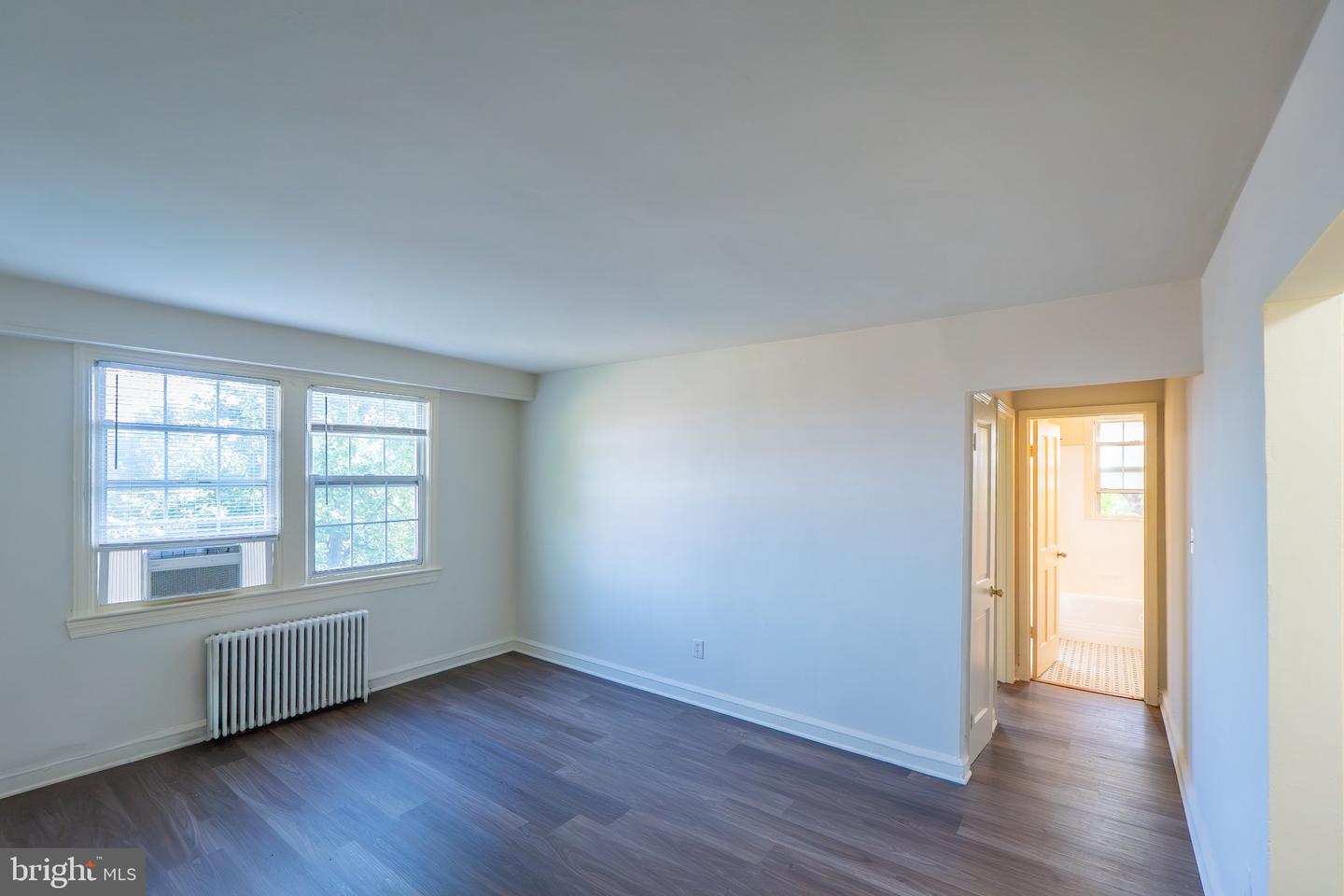 205 Elmira St Sw Property Photo 4