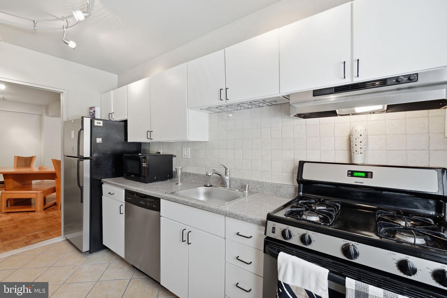 6445 Luzon Ave Nw #208 Property Photo 2