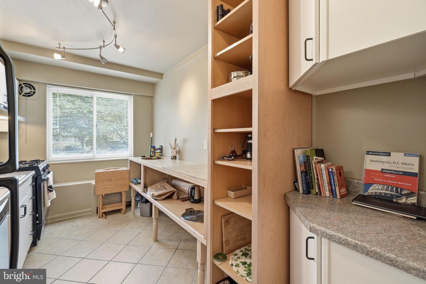 6445 Luzon Ave Nw #208 Property Photo 16