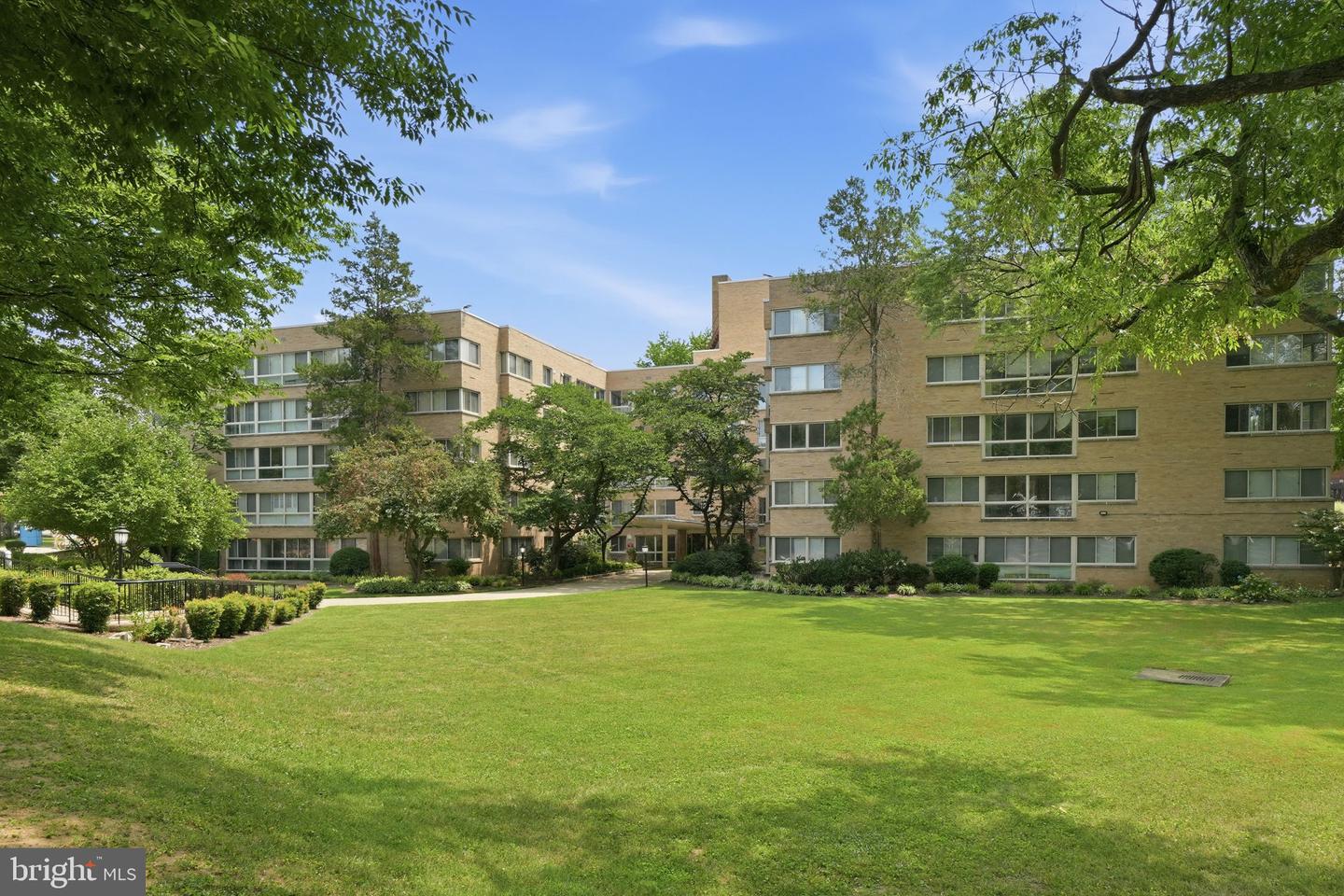 6445 Luzon Ave Nw #208 Property Photo 22