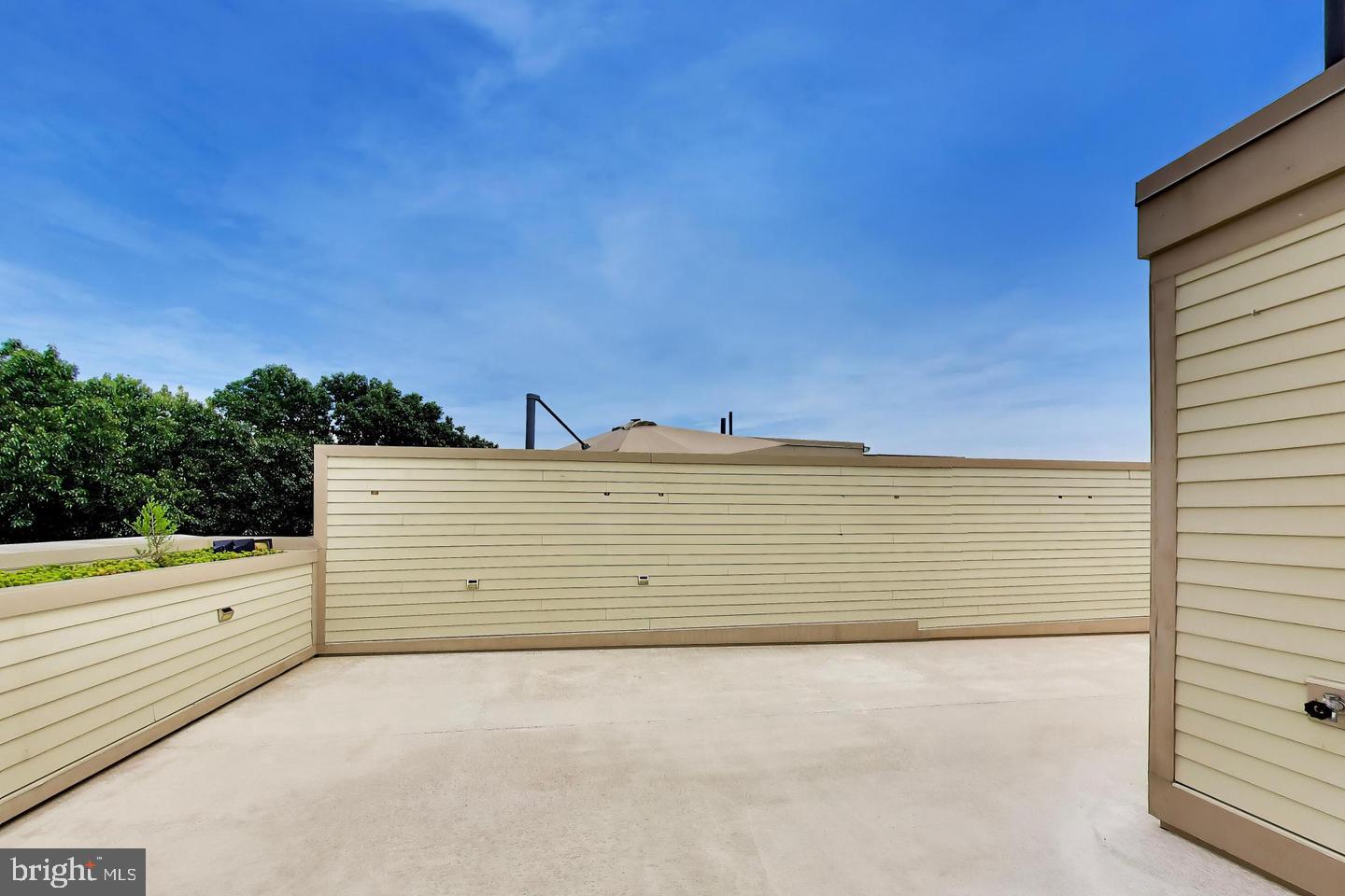 915 Elder St Nw #c Property Photo 26