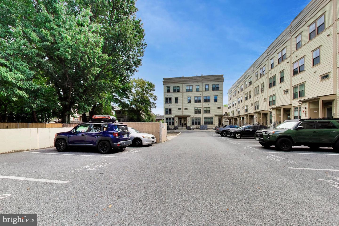 915 Elder St Nw #c Property Photo 28