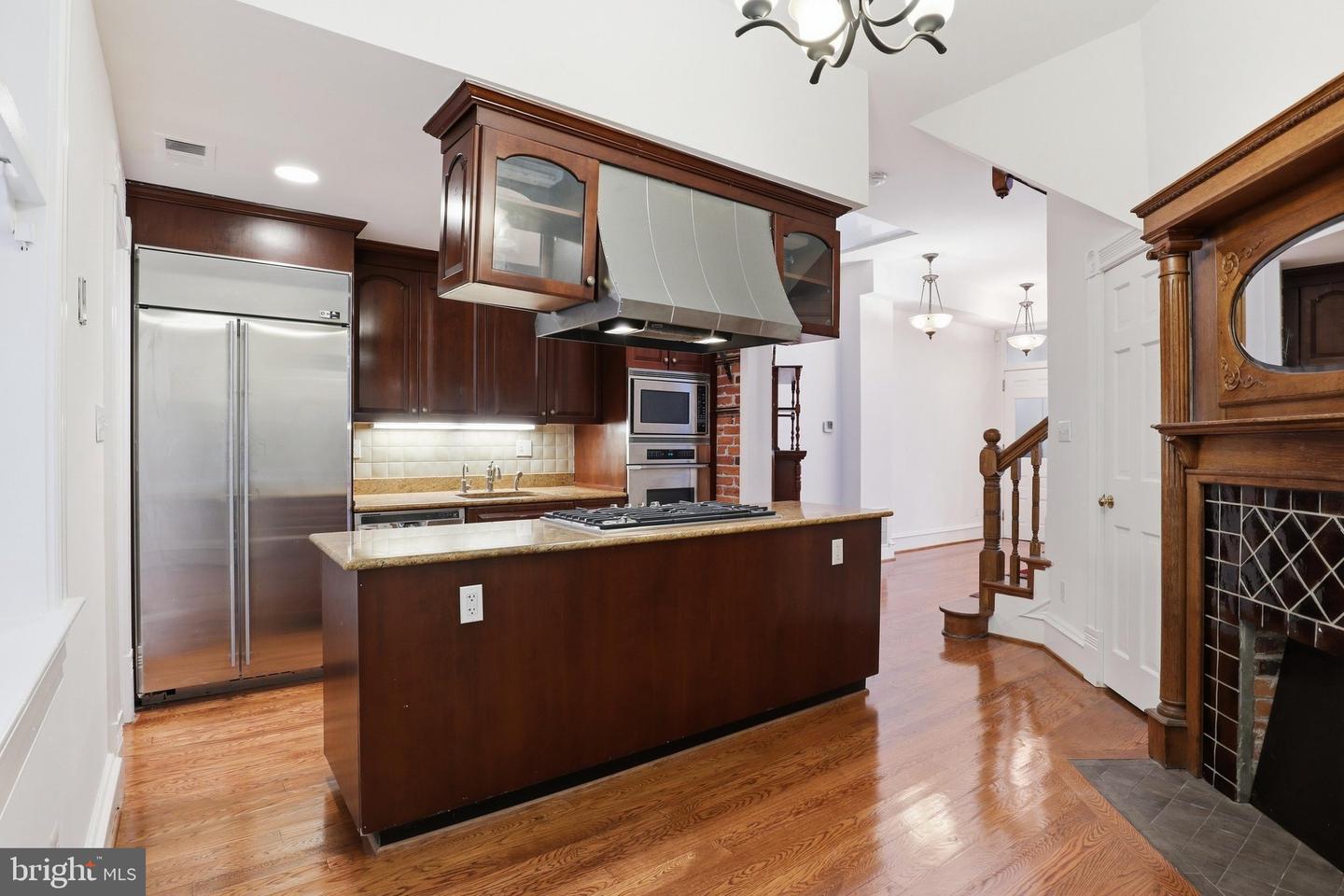 1110 P St Nw #a Property Photo 9