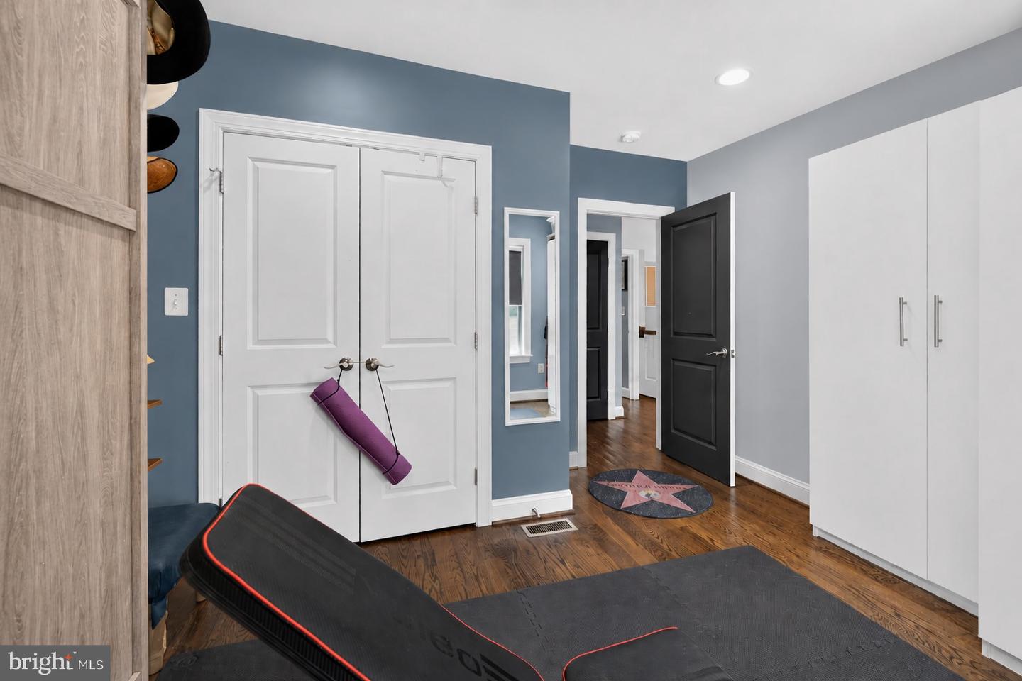 2111 Rand Pl Ne Property Photo 17
