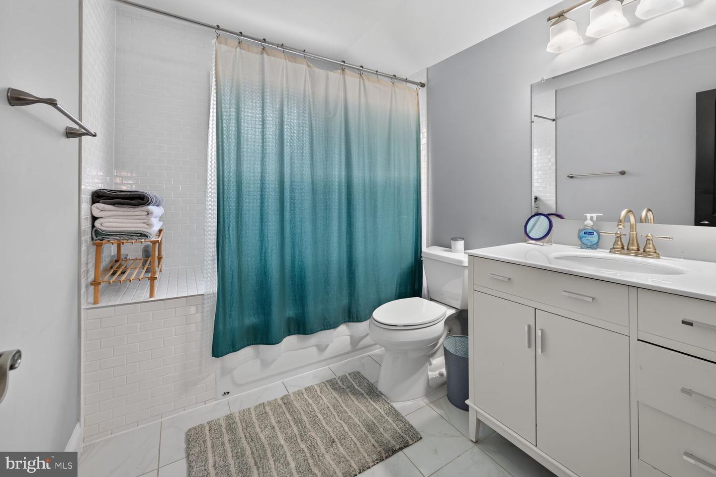 2111 Rand Pl Ne Property Photo 19