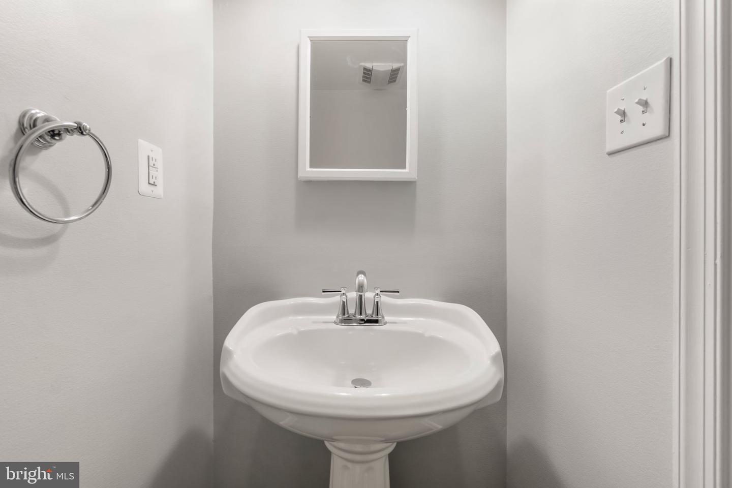 3537 New Hampshire Ave Nw #basement Property Photo 9