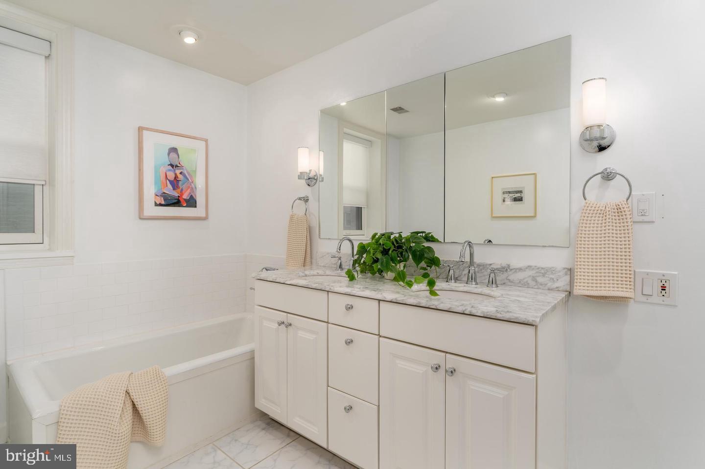2230 California St Nw #3be Property Photo 36