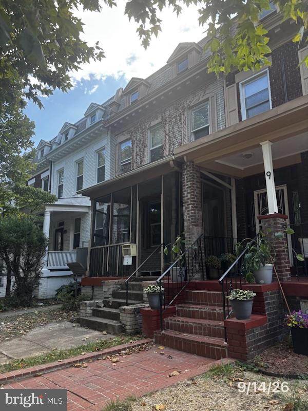 11 FRANKLIN ST NE Property Photo 1
