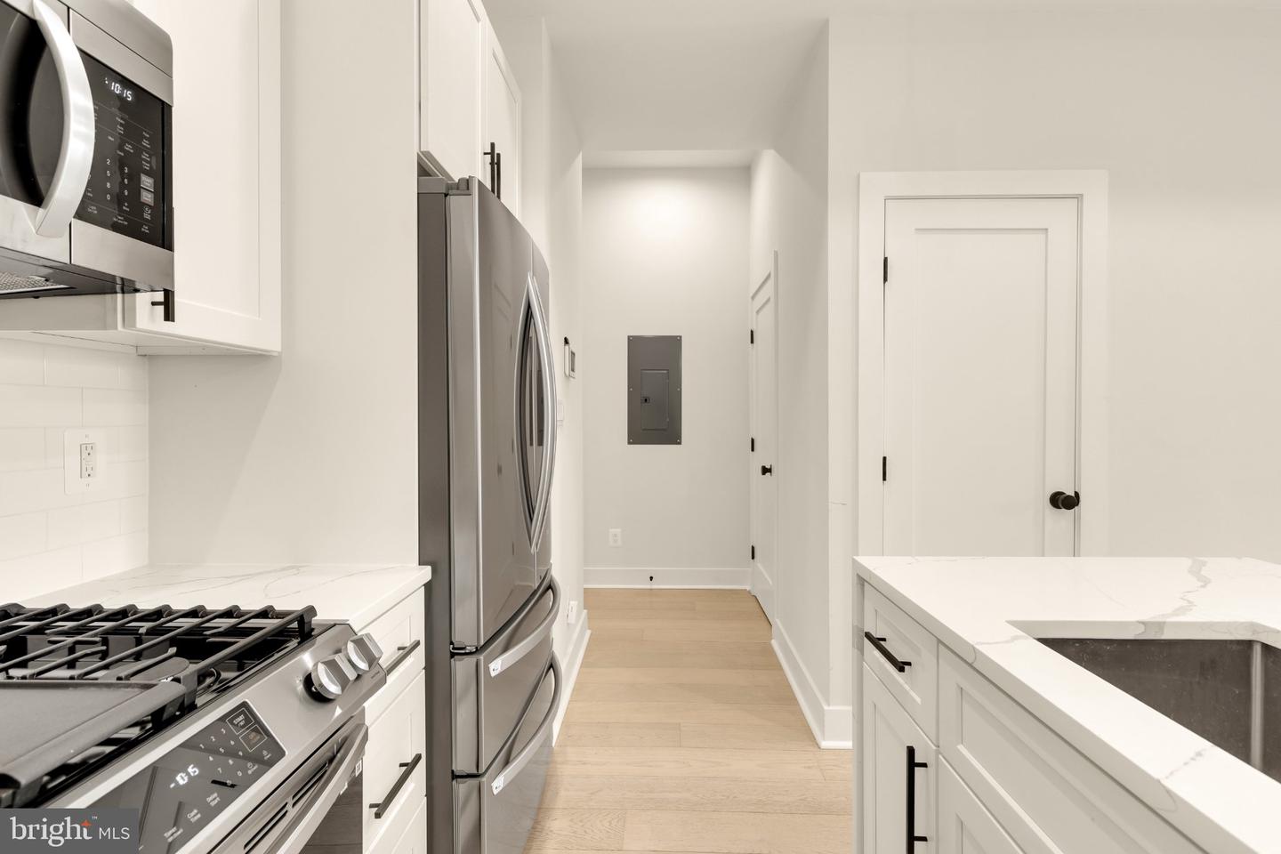 5507 7th St Nw #2 Property Photo 11