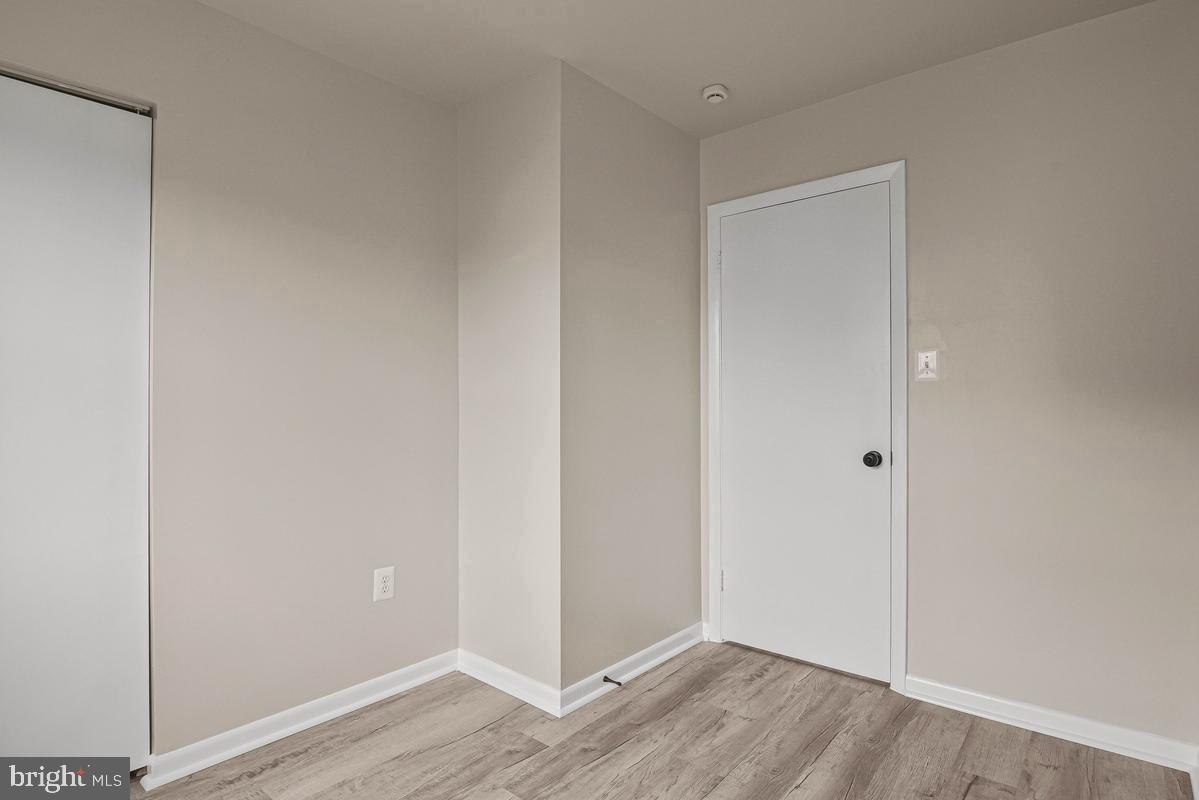 1229 Delafield Pl Ne Property Photo 22
