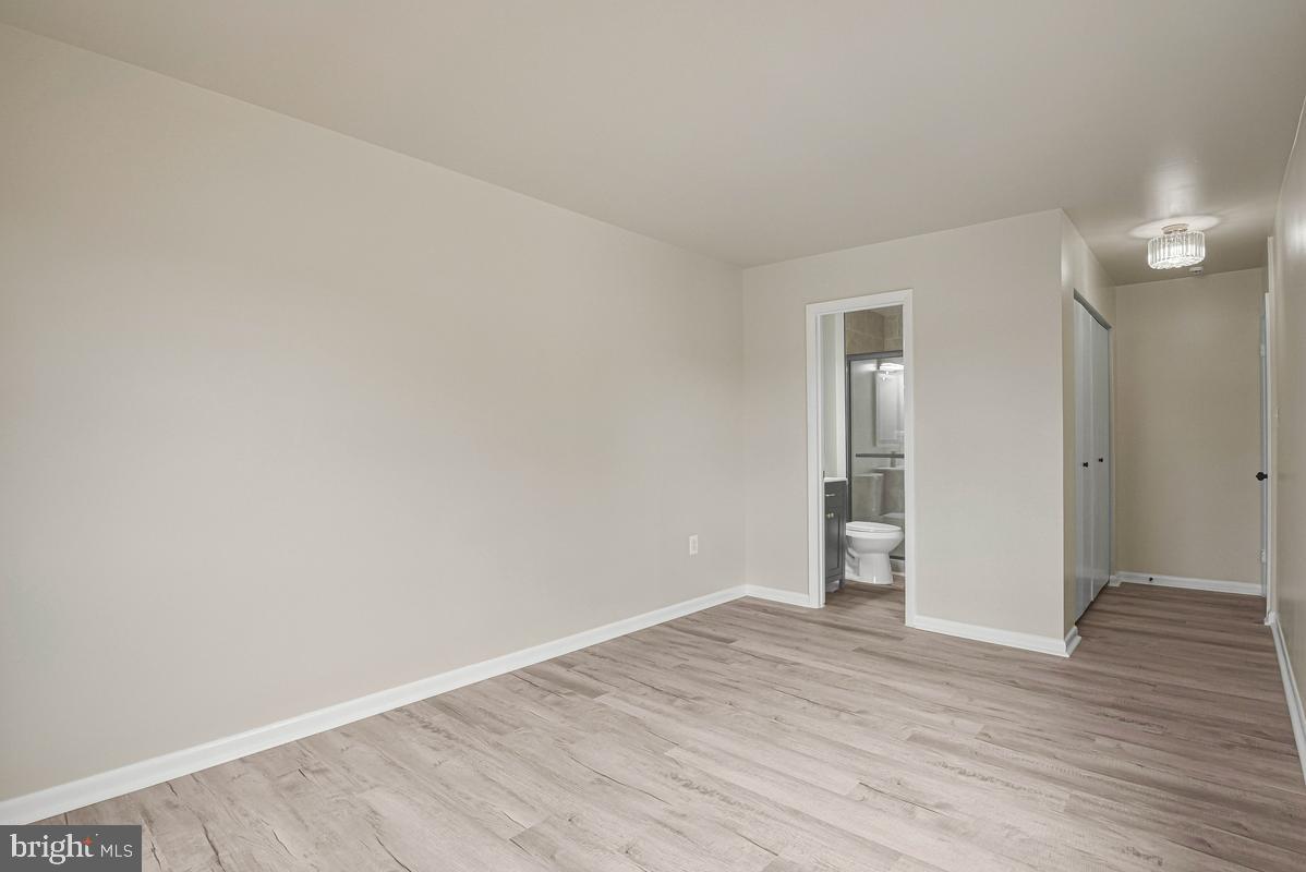 1229 Delafield Pl Ne Property Photo 24