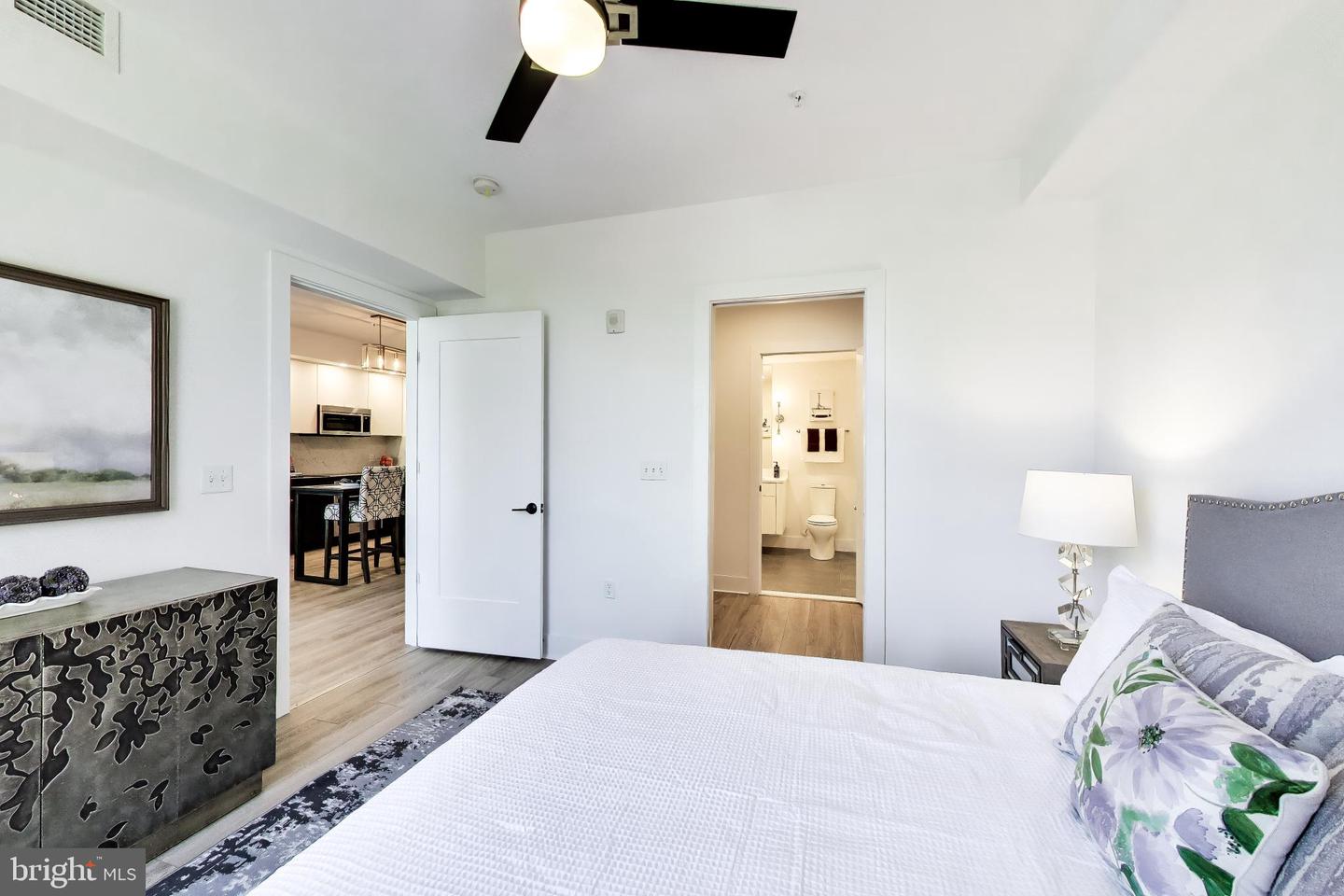 801 Virginia Ave Se #203 Property Photo 17