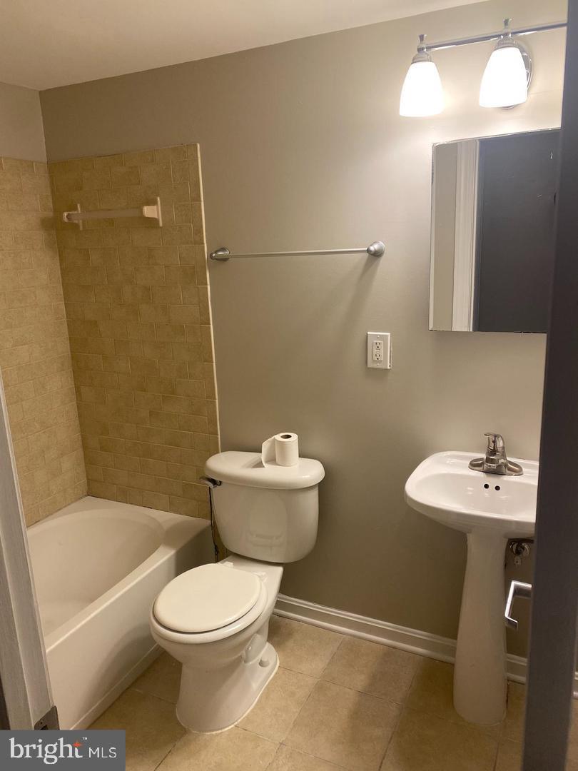 3103 Naylor Rd Se #203 Property Photo 8