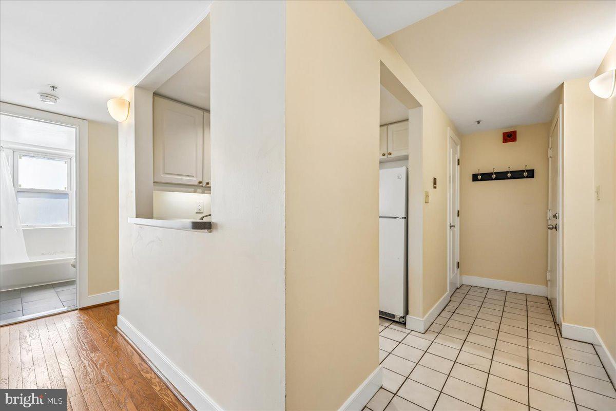 1727 R St Nw #201 Property Photo 4