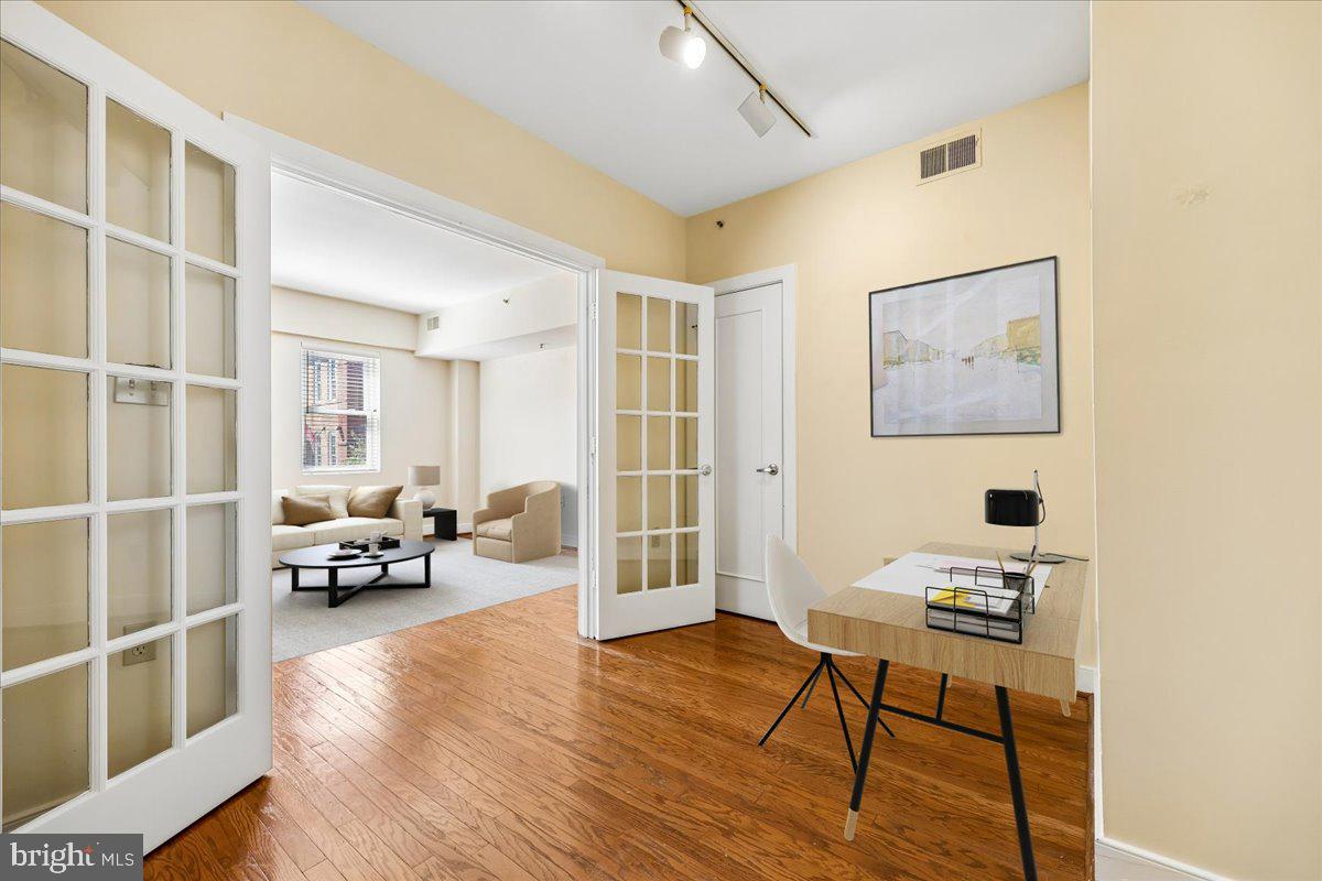 1727 R St Nw #201 Property Photo 13