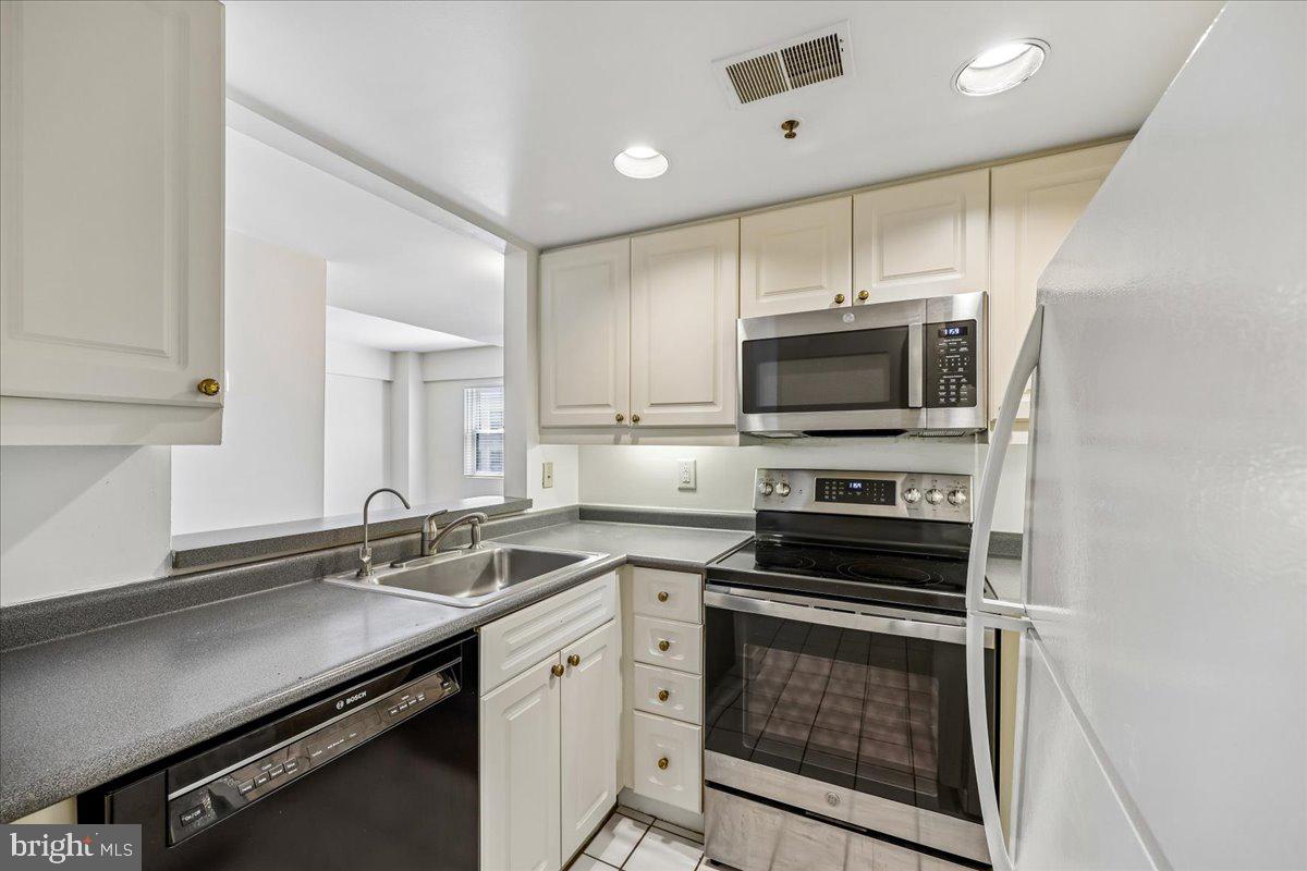 1727 R St Nw #201 Property Photo 19