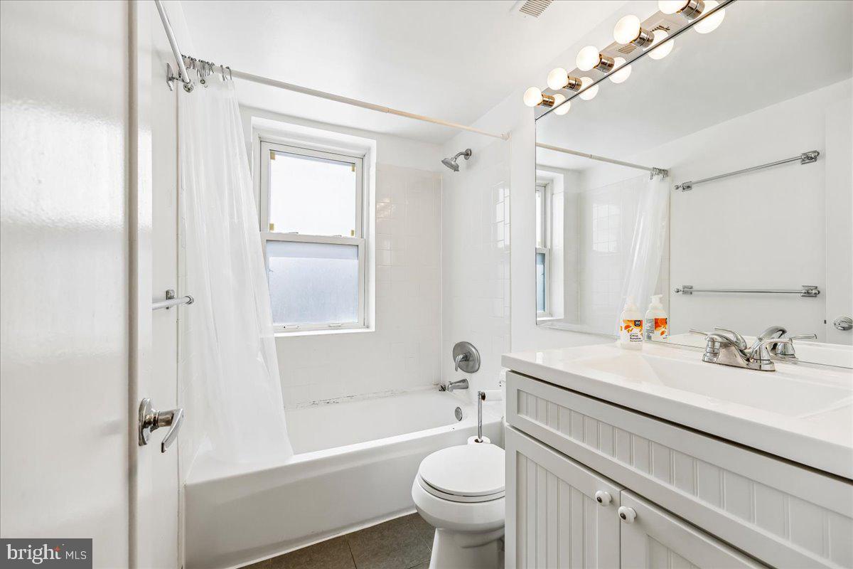1727 R St Nw #201 Property Photo 31