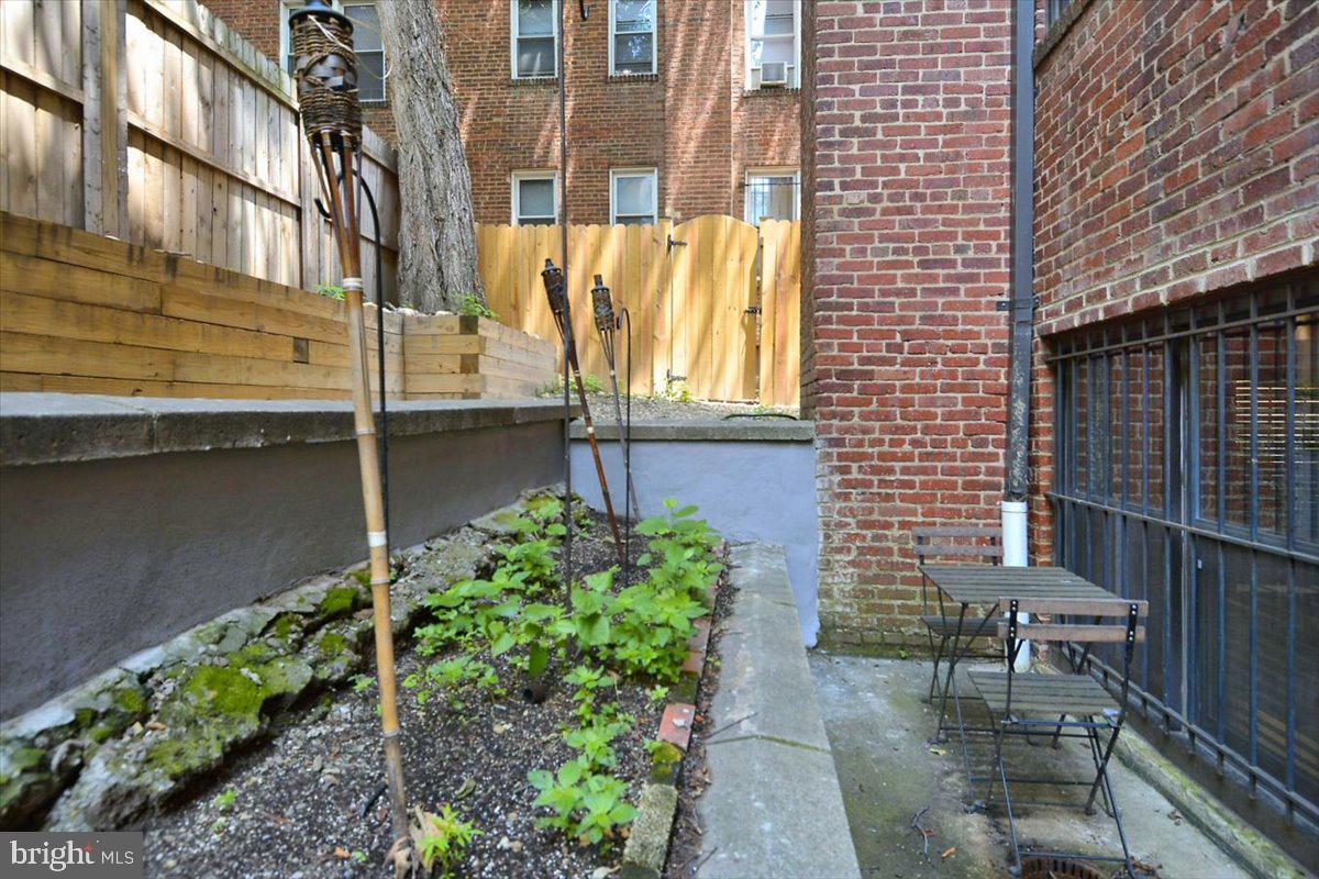1727 R St Nw #201 Property Photo 39